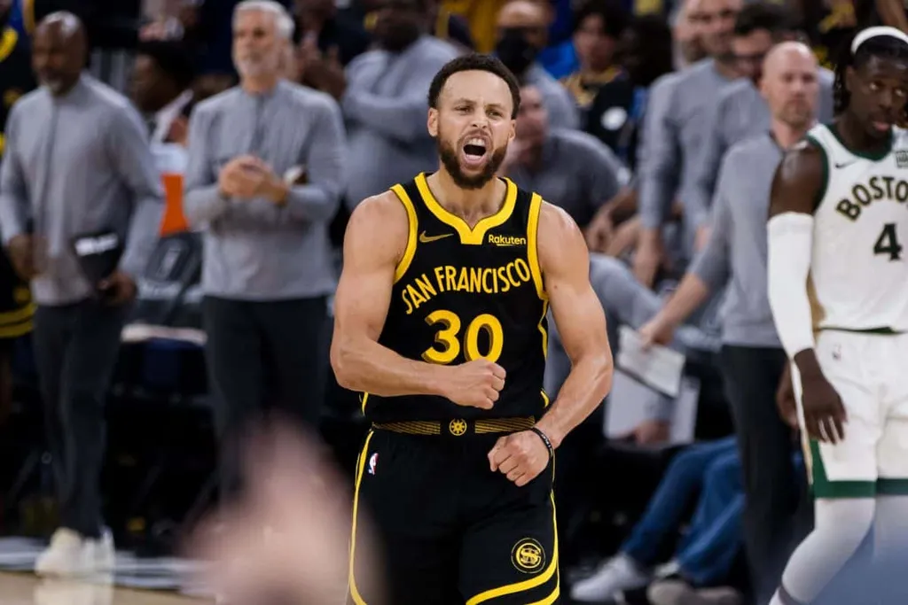 NBA: Curry &eacute; decisivo, provoca Celtics e &lsquo;ressurge&rsquo; pelos Warriors