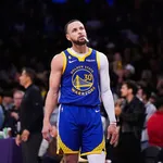 Curry, dos Warriors, mant&eacute;m porta aberta por &uacute;nica conquista que falta na carreira