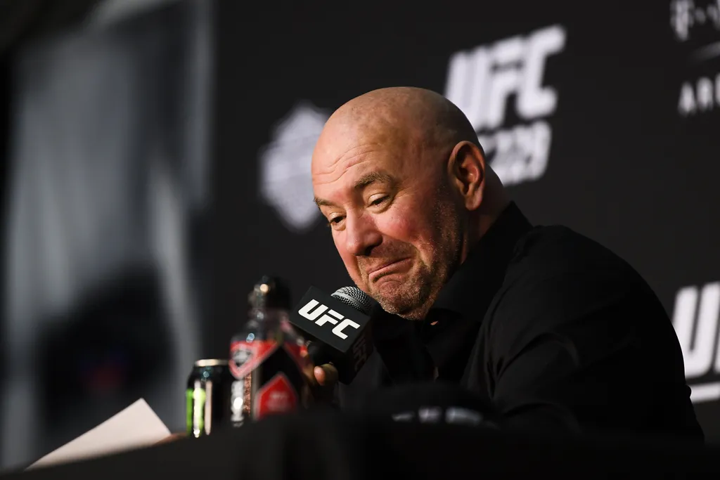 UFC 294: Dana White critica m&eacute;dico por pol&ecirc;mica com Johnny Walker