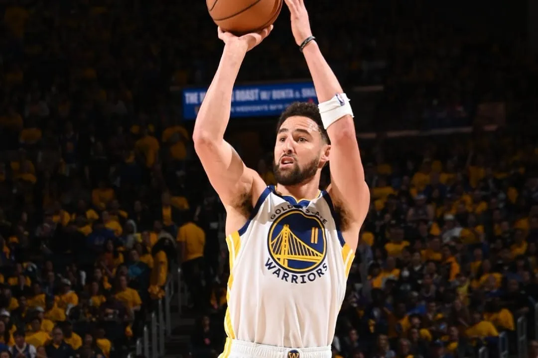 Klay Thompson. Warrios x Lakers, NBA Playoffs. Foto: Reprodu&ccedil;&atilde;o/Twitter/@warriors