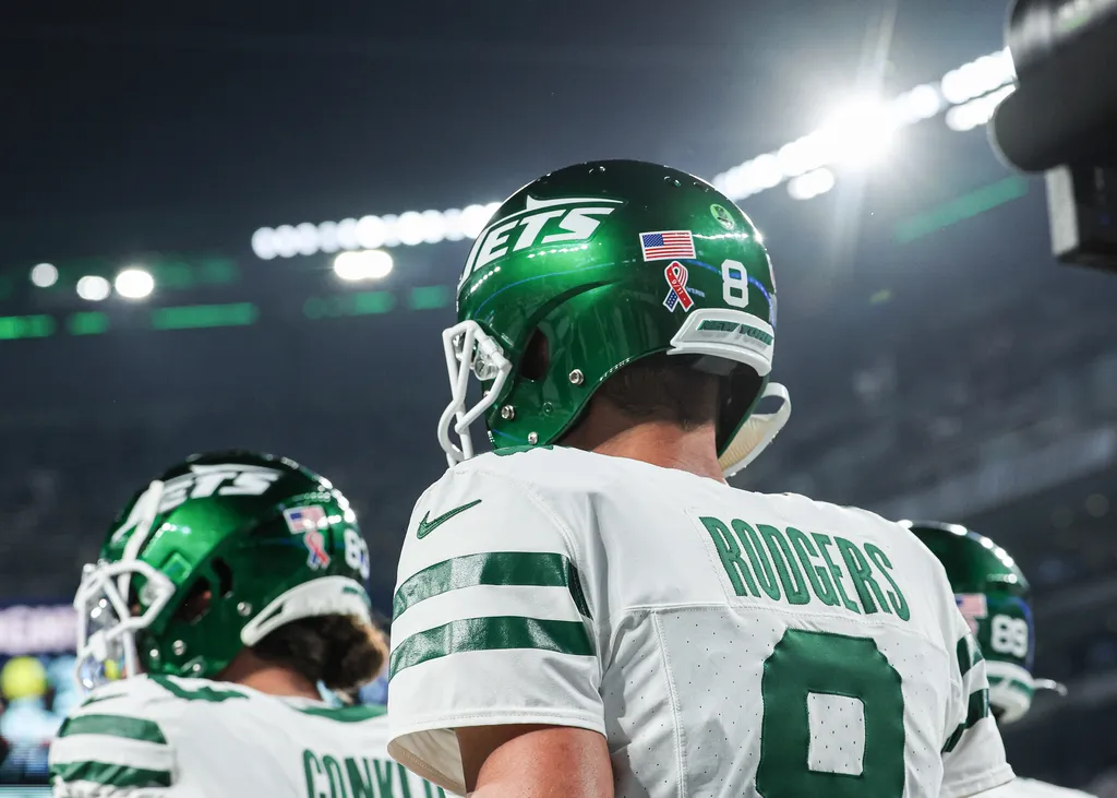 Aaron Rodgers compartilha mensagem no Instagram: &lsquo;eu vou me levantar novamente&rsquo;