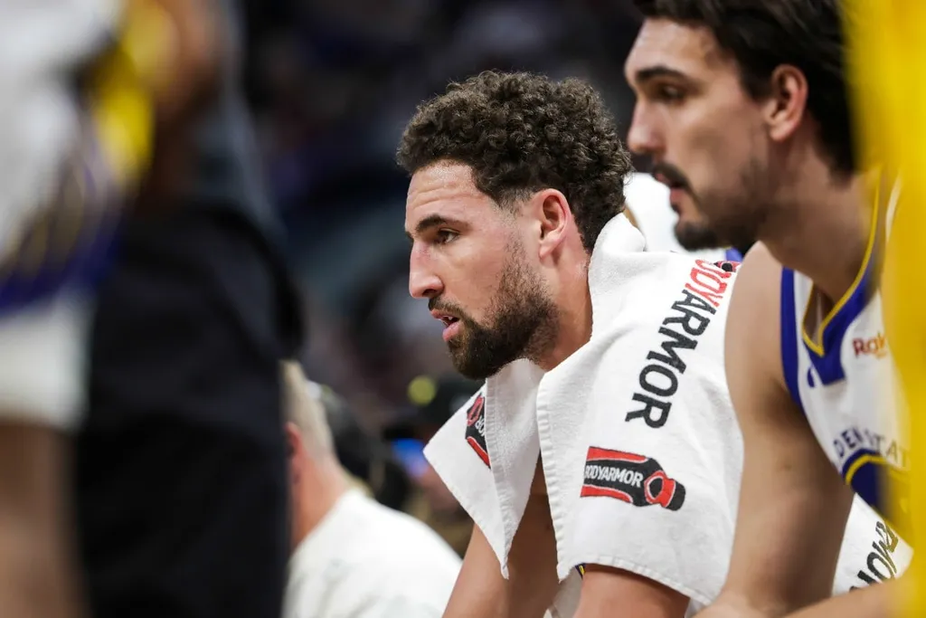 NBA: Reserva at&eacute; quando? Jogador dos Warriors perde a titularidade