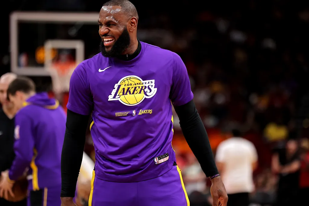 NBA: empolgou? LeBron j&aacute; fala em t&iacute;tulo ap&oacute;s sequ&ecirc;ncia vitoriosa