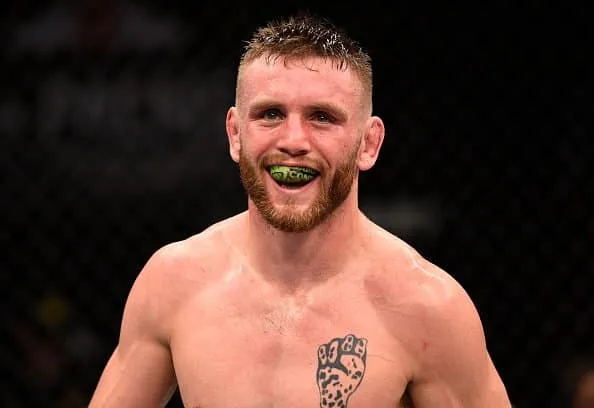 UFC: astro perde a cabe&ccedil;a e exp&otilde;e suposta trai&ccedil;&atilde;o de esposa com melhor amigo
