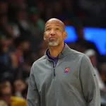 NBA: t&eacute;cnico demitido dos Suns &eacute; cobi&ccedil;ado por tr&ecirc;s equipes