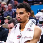 NBA: Wembanyama tem duplo-duplo, mas Spurs perdem para Timberwolves