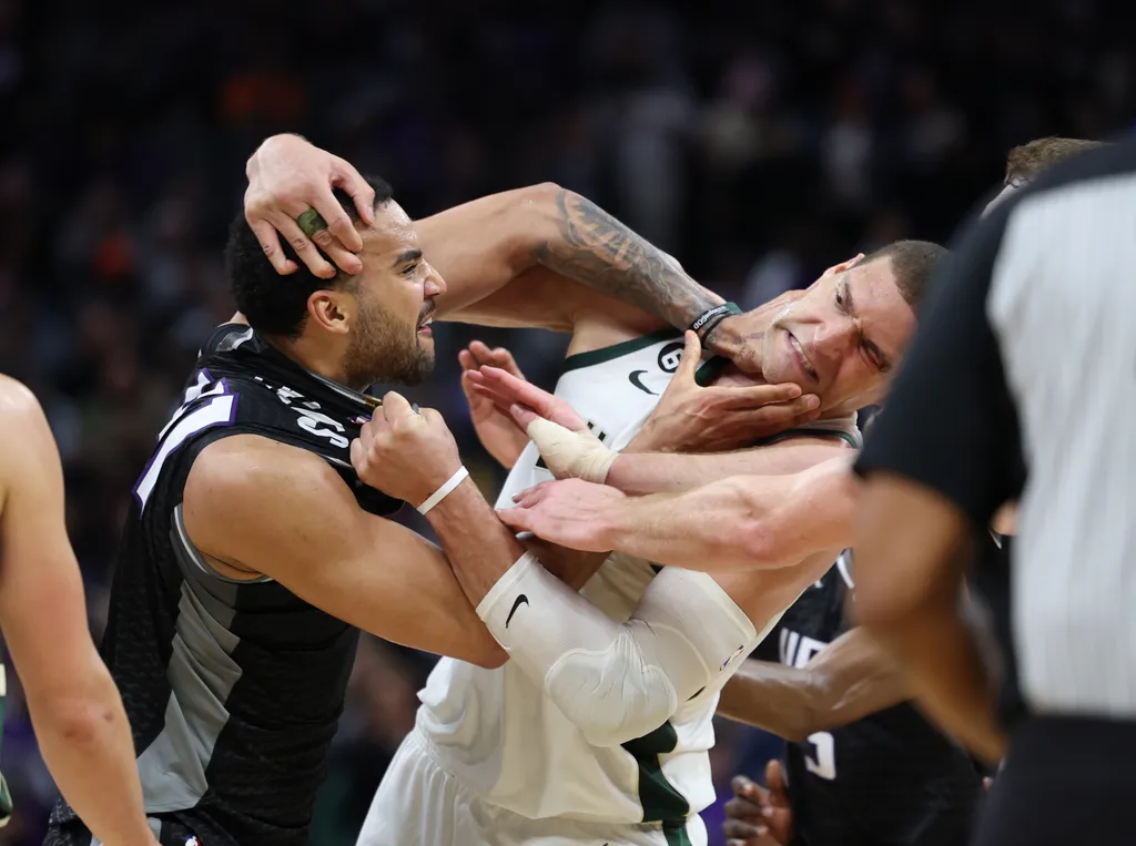 NBA: briga de gigantes marca vit&oacute;ria dos Bucks sobre Kings; assista
