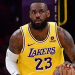 NBA: Lakers vencem OKC com &lsquo;her&oacute;i&rsquo; improv&aacute;vel