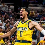 NBA Playoffs 2024: Tyrese Haliburton &eacute; d&uacute;vida para jogo 5 entre Knicks e Pacers