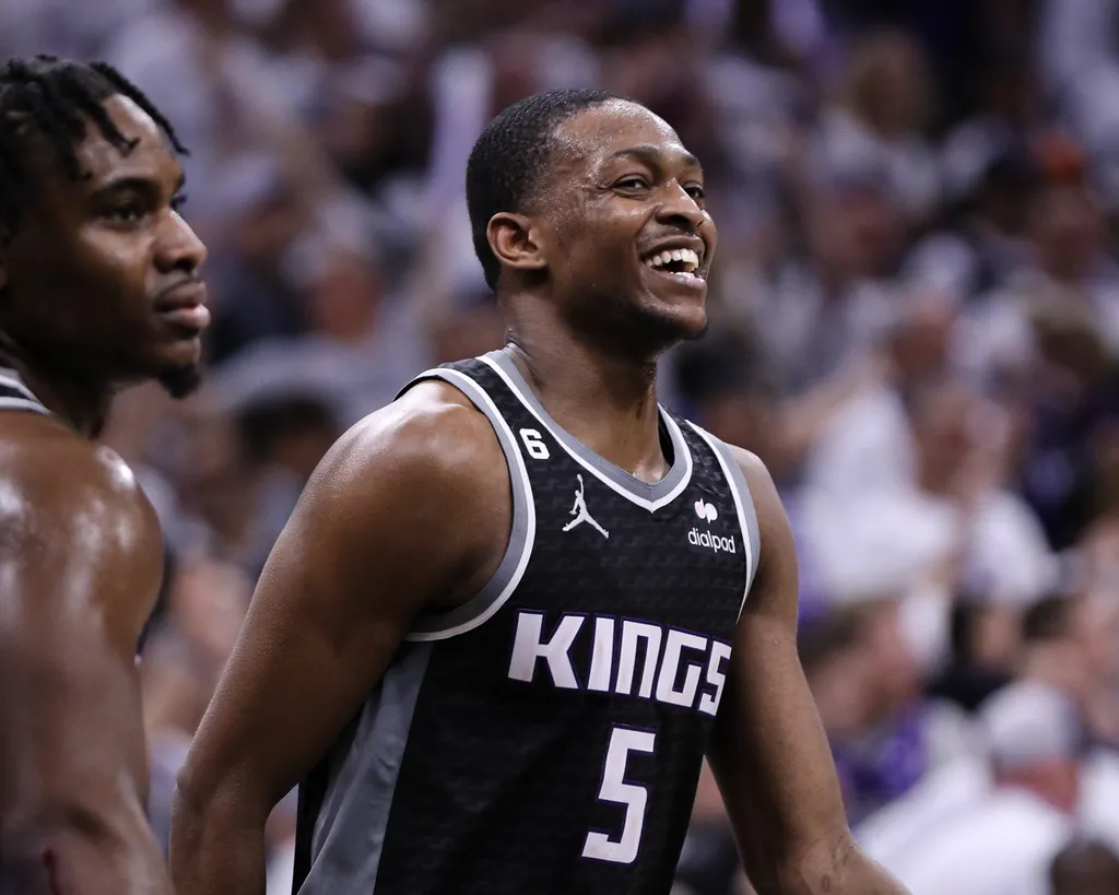 NBA Playoffs: Curry erra &uacute;ltima bola, Fox brilha com 38 pontos, e Kings vencem Warriors