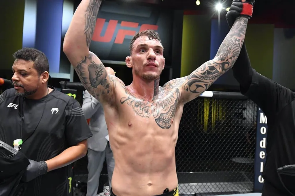 Confirmado no UFC 300, Renato Moicano &eacute; desafiado por Paddy Pimblett