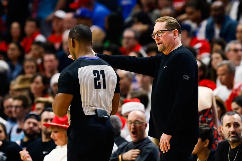 NBA: T&eacute;cnico dos 76ers avan&ccedil;a na arbitragem ap&oacute;s derrota para os Clippers