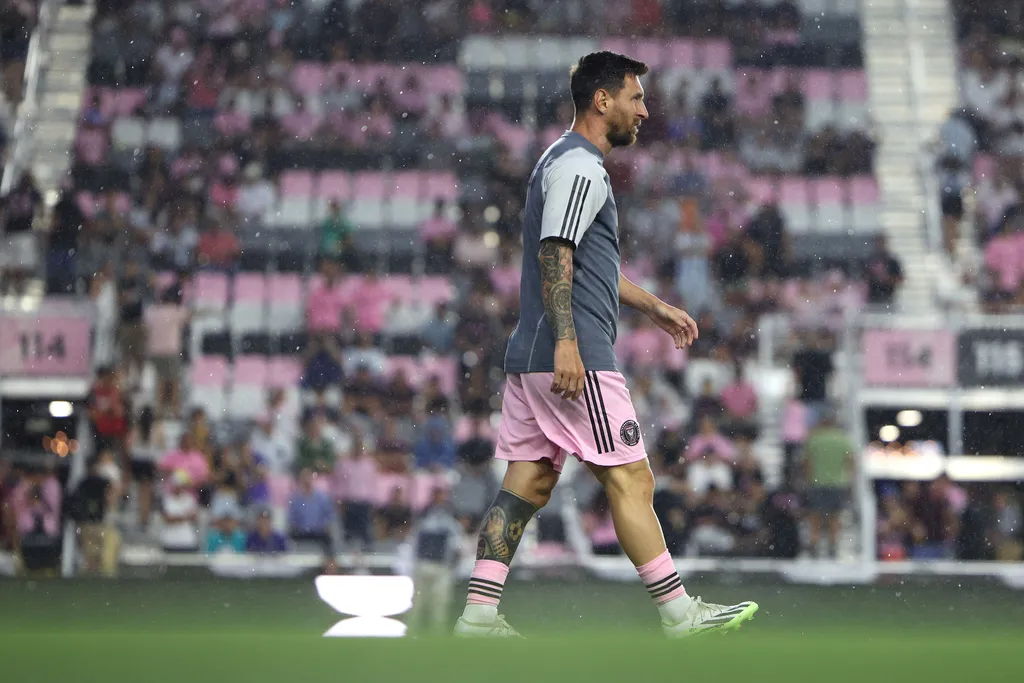 Leagues Cup: chuva atrasa jogo de Messi, e Inter Miami confirma novo hor&aacute;rio