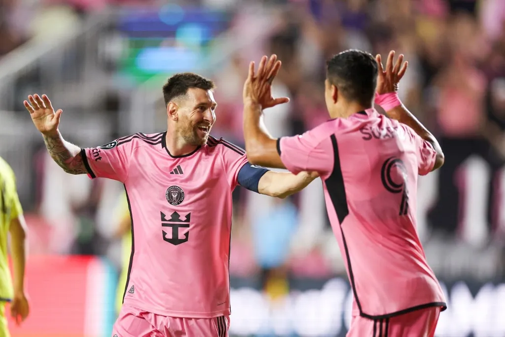Messi e Su&aacute;rez carimbam classifica&ccedil;&atilde;o do Inter Miami na Concachampions