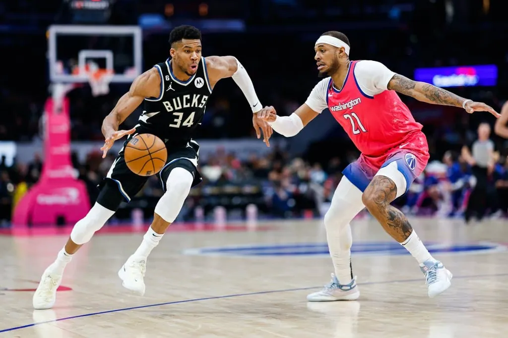 Ap&oacute;s tentativa de &lsquo;golpe&rsquo;, NBA cancela triplo-duplo de Antetokounmpo