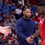 NBA: Zion Williamson sofre les&atilde;o e &eacute; desfalque no 2&ordm; jogo do play-in