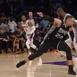 NBA revisa falta de Brooks em LeBron e toma decis&atilde;o sobre Jogo 4