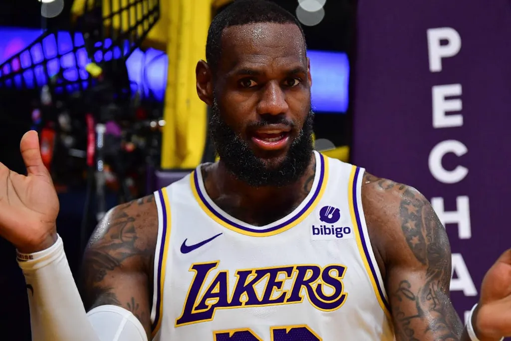 Nem James, nem Davis: Lakers superam Blazers com &lsquo;her&oacute;i&rsquo; improv&aacute;vel na NBA