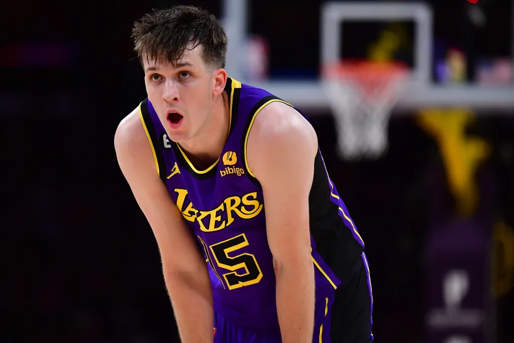 Mercado NBA: Lakers trazem refor&ccedil;os, e Austin Reaves acerta futuro