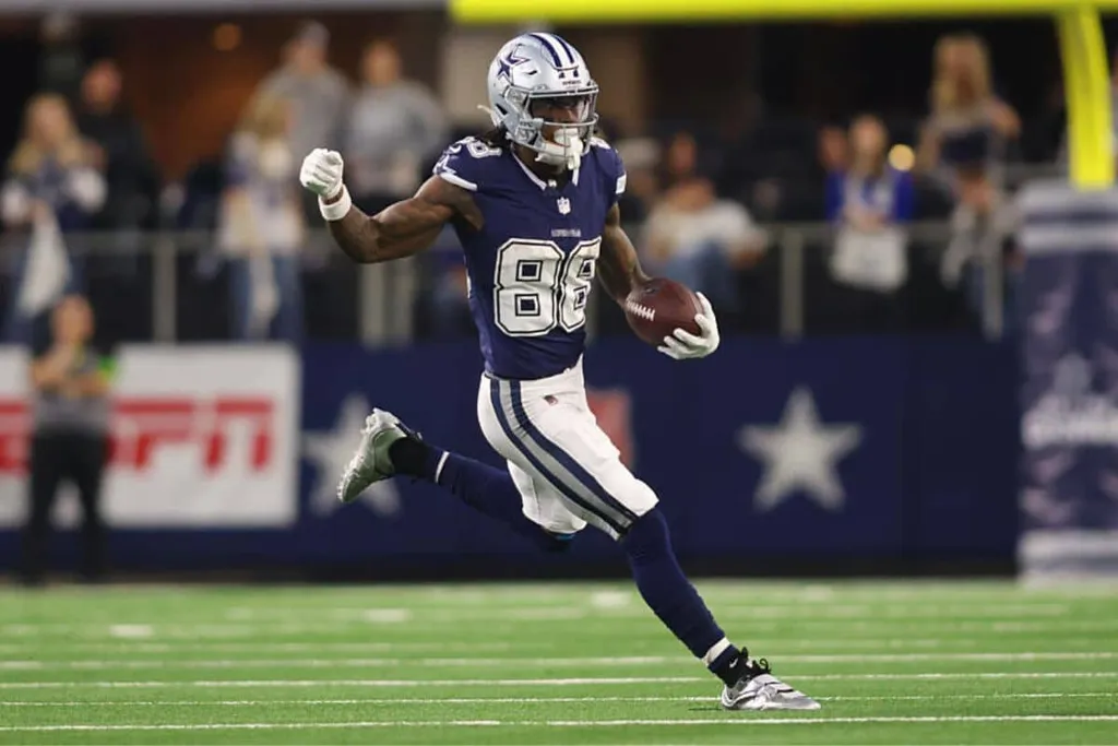 NFL: Cowboys vencem Lions com pol&ecirc;mica no fim do jogo