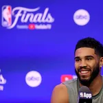 Finais da NBA: Tatum reage a t&eacute;cnico dos Mavericks falando sobre o melhor jogador&nbsp;dos&nbsp;Celtics