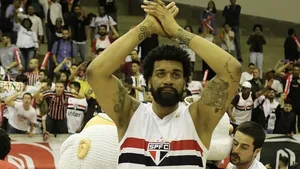 Ex-pivô Sidão, que jogou no São Paulo e Bauru, morre aos 40 anos de idade