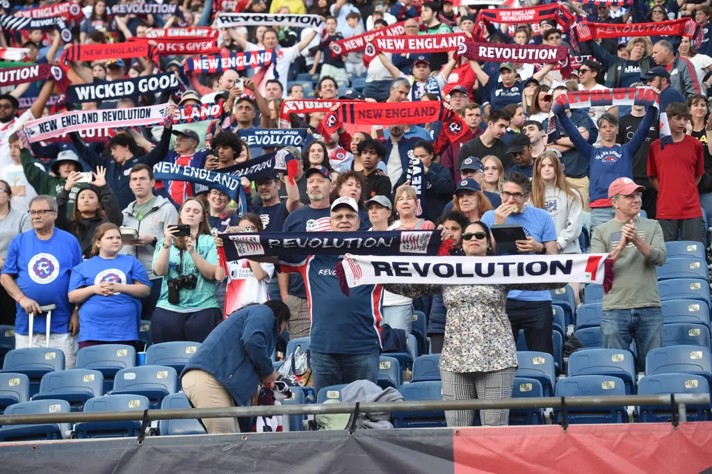 Diretor da MLS est&aacute; no Brasil por contrata&ccedil;&atilde;o de jogador do Santos
