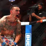 UFC 300: Max Holloway conquista cintur&atilde;o BMF com nocaute no &uacute;ltimo segundo