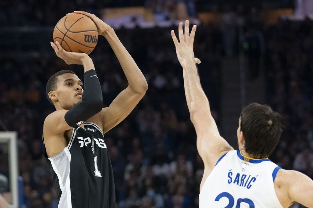 NBA: Medo? Treino de Dallas revela estrat&eacute;gia surpreendente para &lsquo;anular&rsquo;&nbsp;Wembanyana