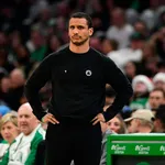 NBA: T&eacute;cnico dos Celtics valoriza vit&oacute;ria sofrida contra os Pistons